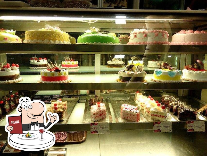 Cakes & Bakes in Vasant Kunj,Delhi - Best Cake Shops in Delhi - Justdial