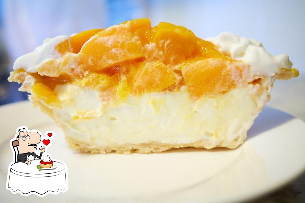 Sweet Revenge Bakery in Honolulu Restaurant menu and reviews