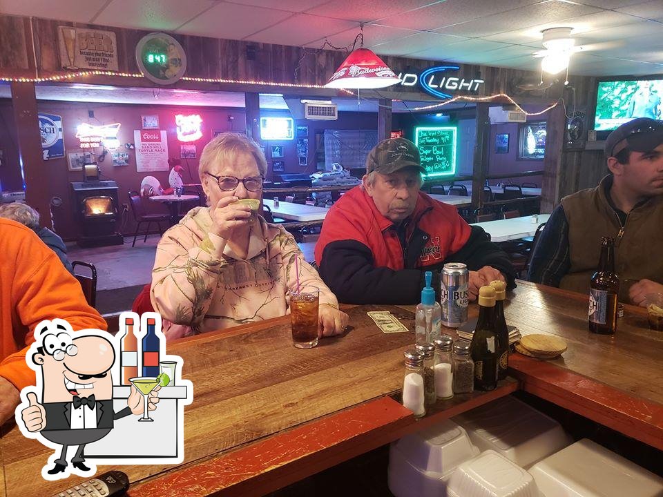 Hungry Horse Saloon in Ericson Restaurant reviews