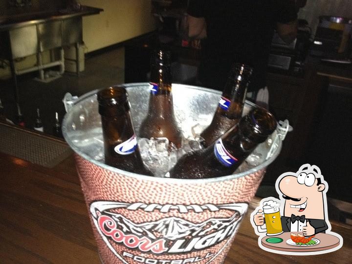 Benchwarmers Sports Bar, 8945 Hwy 6 in Houston Restaurant reviews