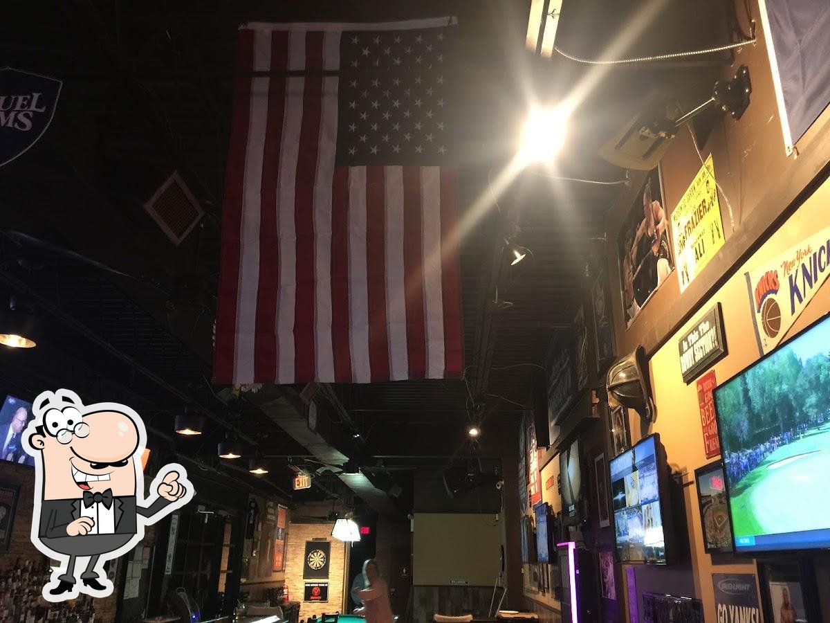 Jdc’s Tailgaters Sports Bar in Holbrook Restaurant reviews