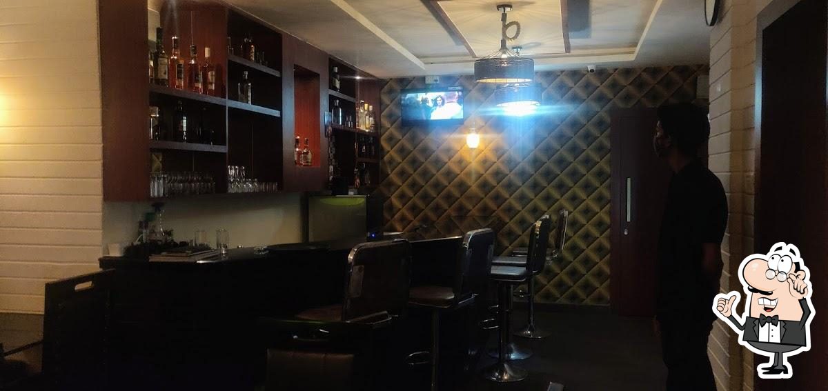 Universal Bar and Restaurant, Jamshedpur Restaurant menu and reviews