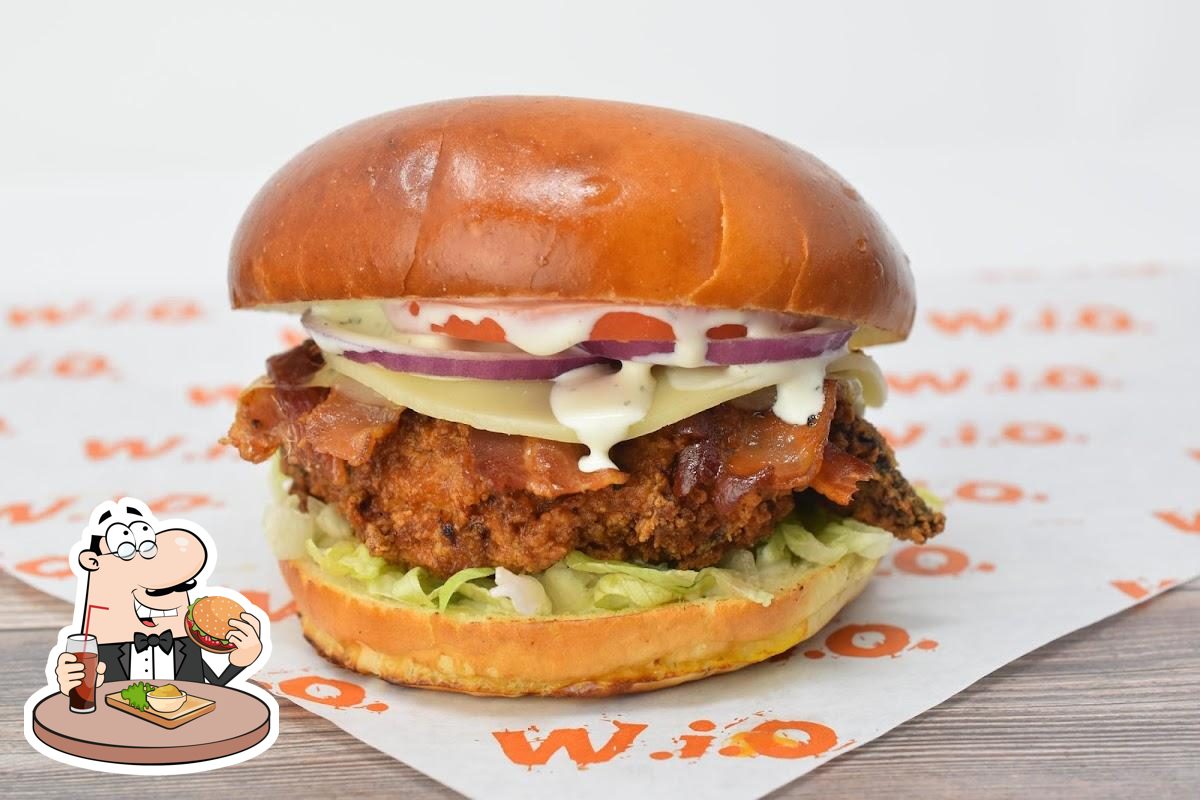 https://img.restaurantguru.com/r2ec-Wing-It-On-burger-2022-12-10.jpg