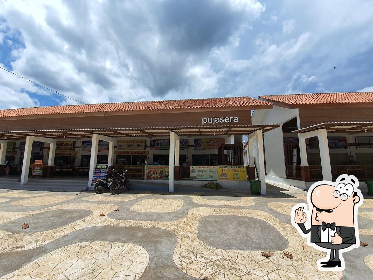 https://img.restaurantguru.com/r2f5-view-Special-Ikan-Bakar-Cak-Darman-2021-09-106747.jpg
