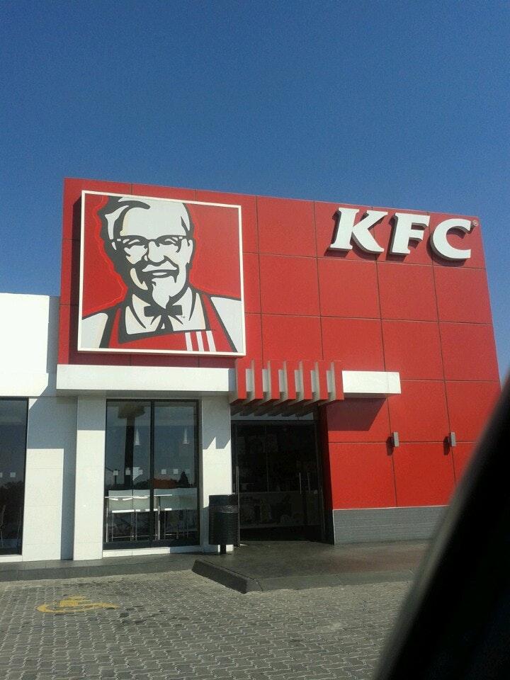 KFC Strubensvalley restaurant, Roodepoort, Cnr Hendrik Potgieter