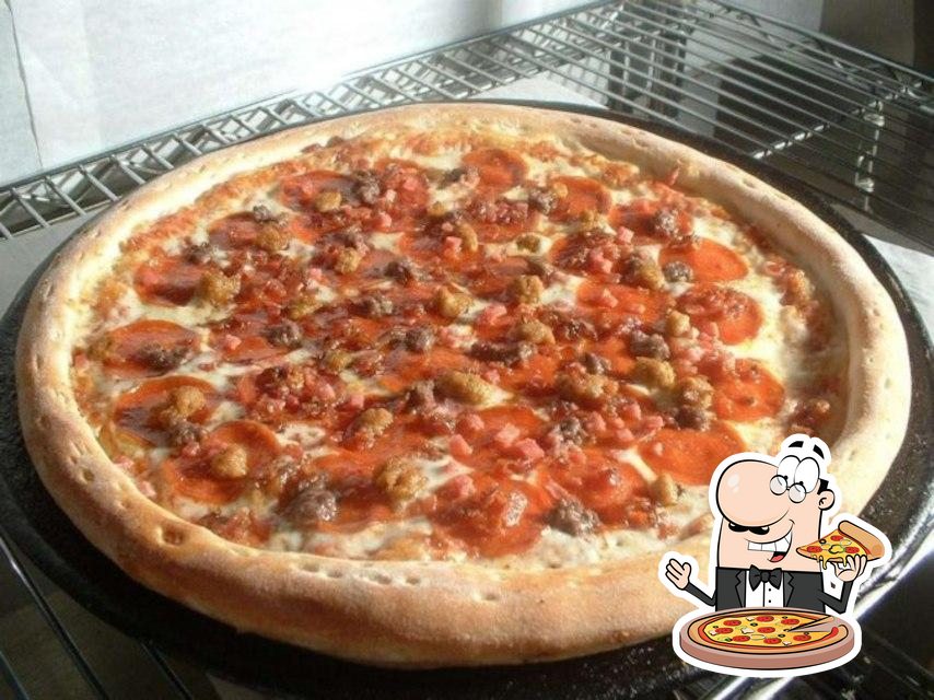 Porky's Pizza in Cantonment Restaurant menu and reviews