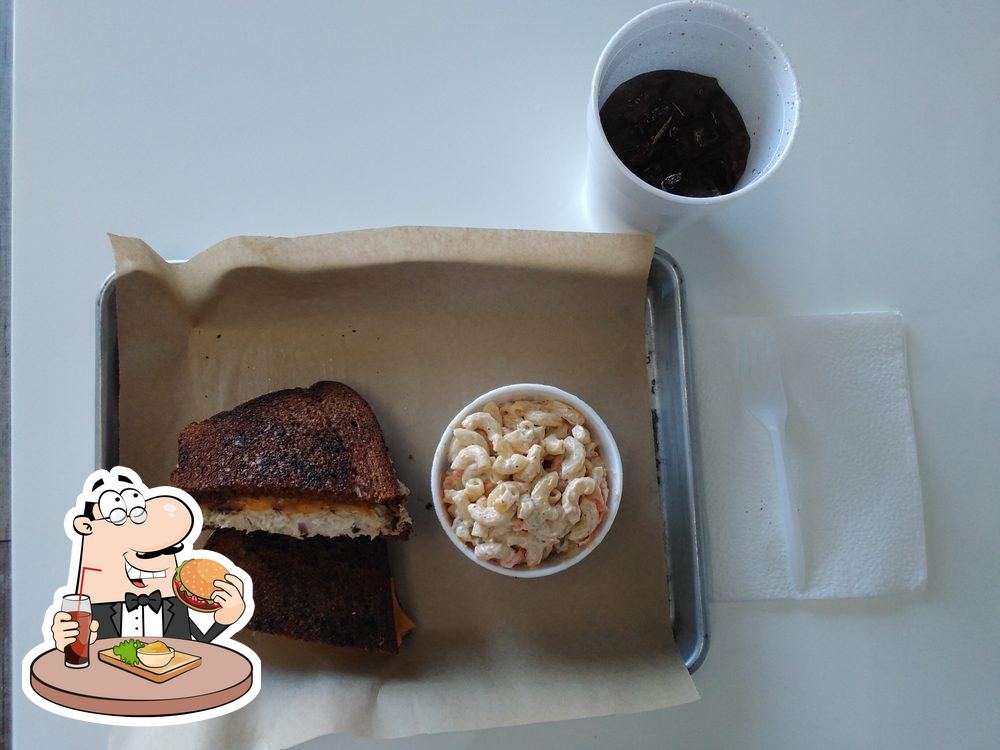 Oscar's Deli & Grill in Tustin Restaurant menu and reviews