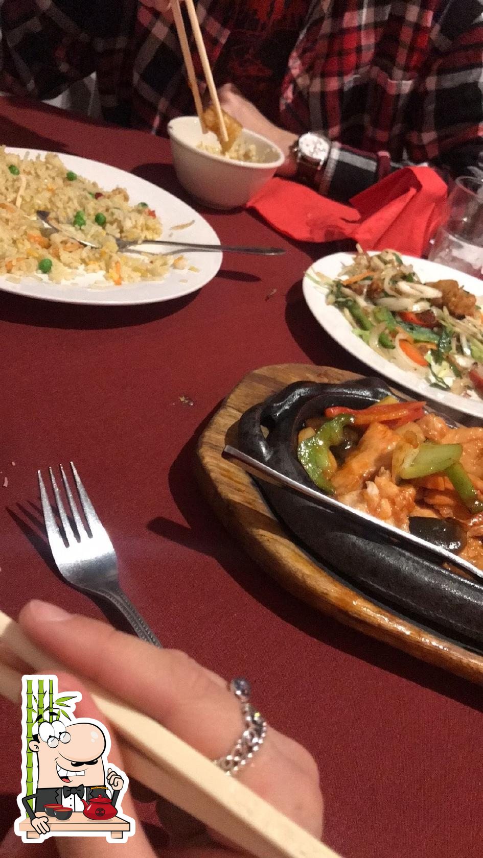 LIM'S Chinese Restaurant Glenelg in Glenelg - Restaurant menu and reviews