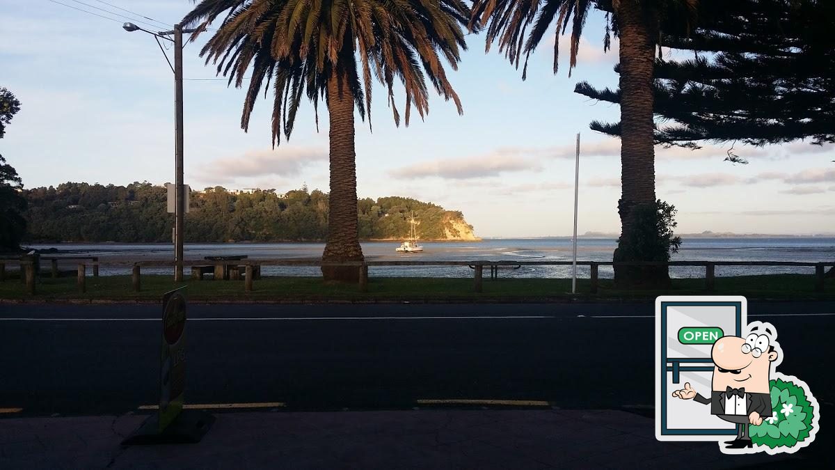 Laingholm Takeaways in Auckland Restaurant menu and reviews