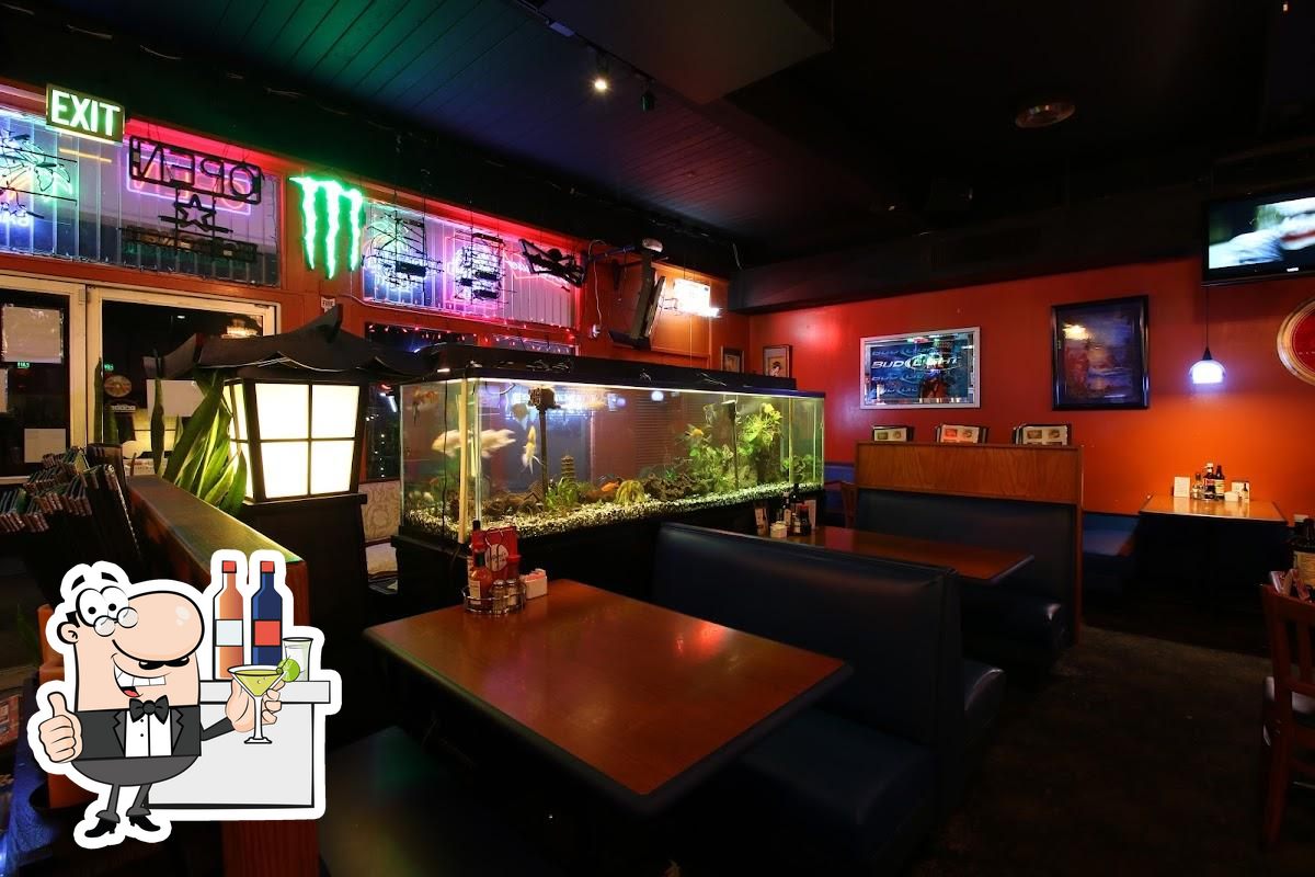 Tiffany's Restaurant & Bar in Wailuku Restaurant menu and reviews