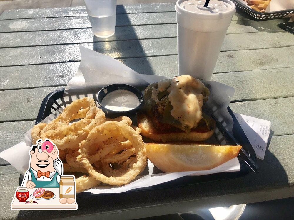Grease Monkey Burger Shop in Arlington Restaurant menu and reviews