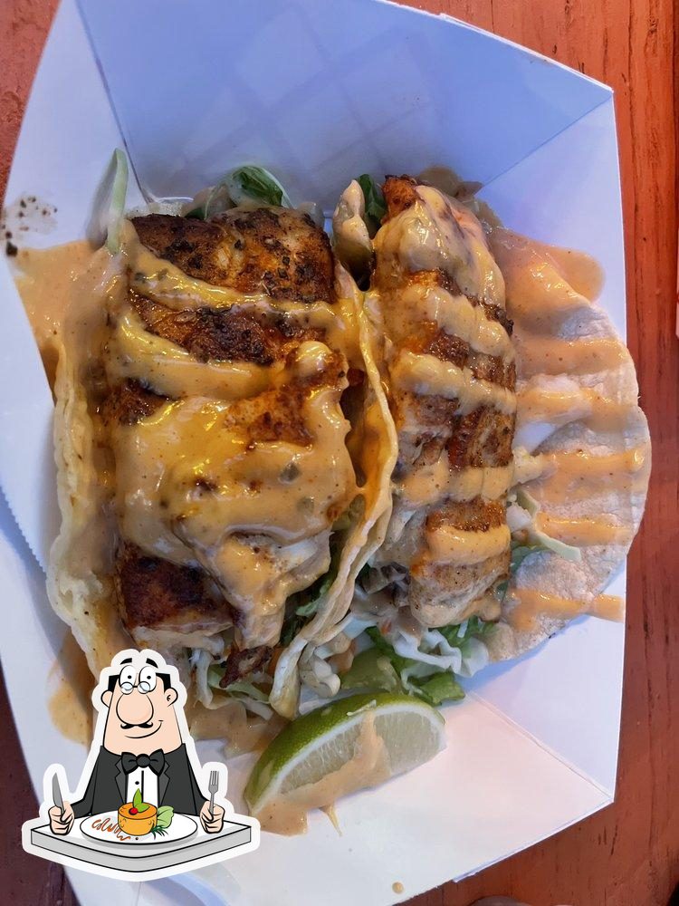 Fish Hut Grill in Emerald Isle Restaurant menu and reviews