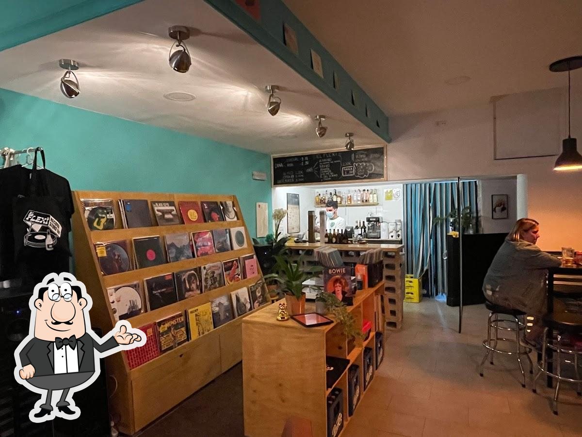 El Flexi Record Store Bar in Vilagarcía de Arousa Restaurant reviews