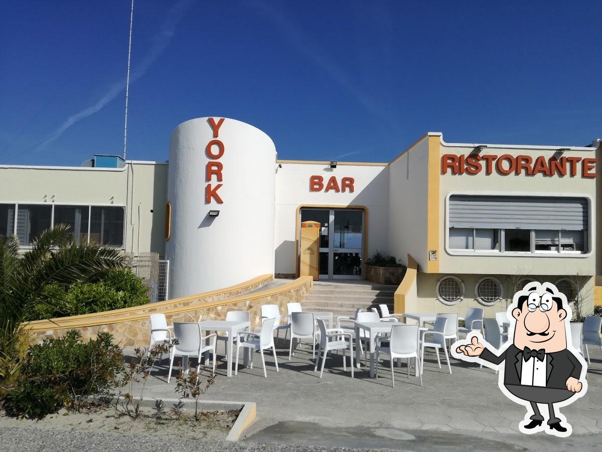 Il Molo pub & bar, San Cataldo - Restaurant reviews