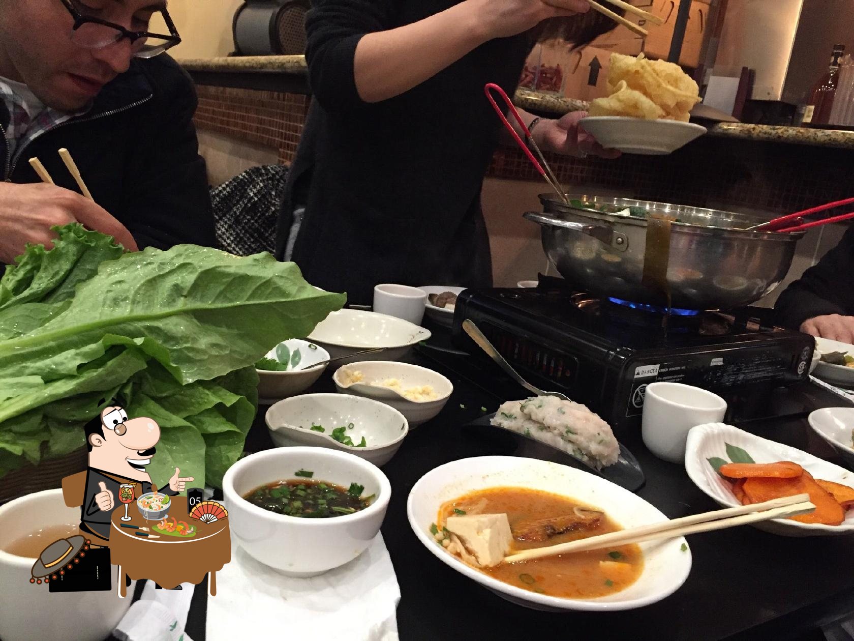 https://img.restaurantguru.com/r357-The-Pots-Hot-Pot-Buffet-meals-2022-10-7.jpg