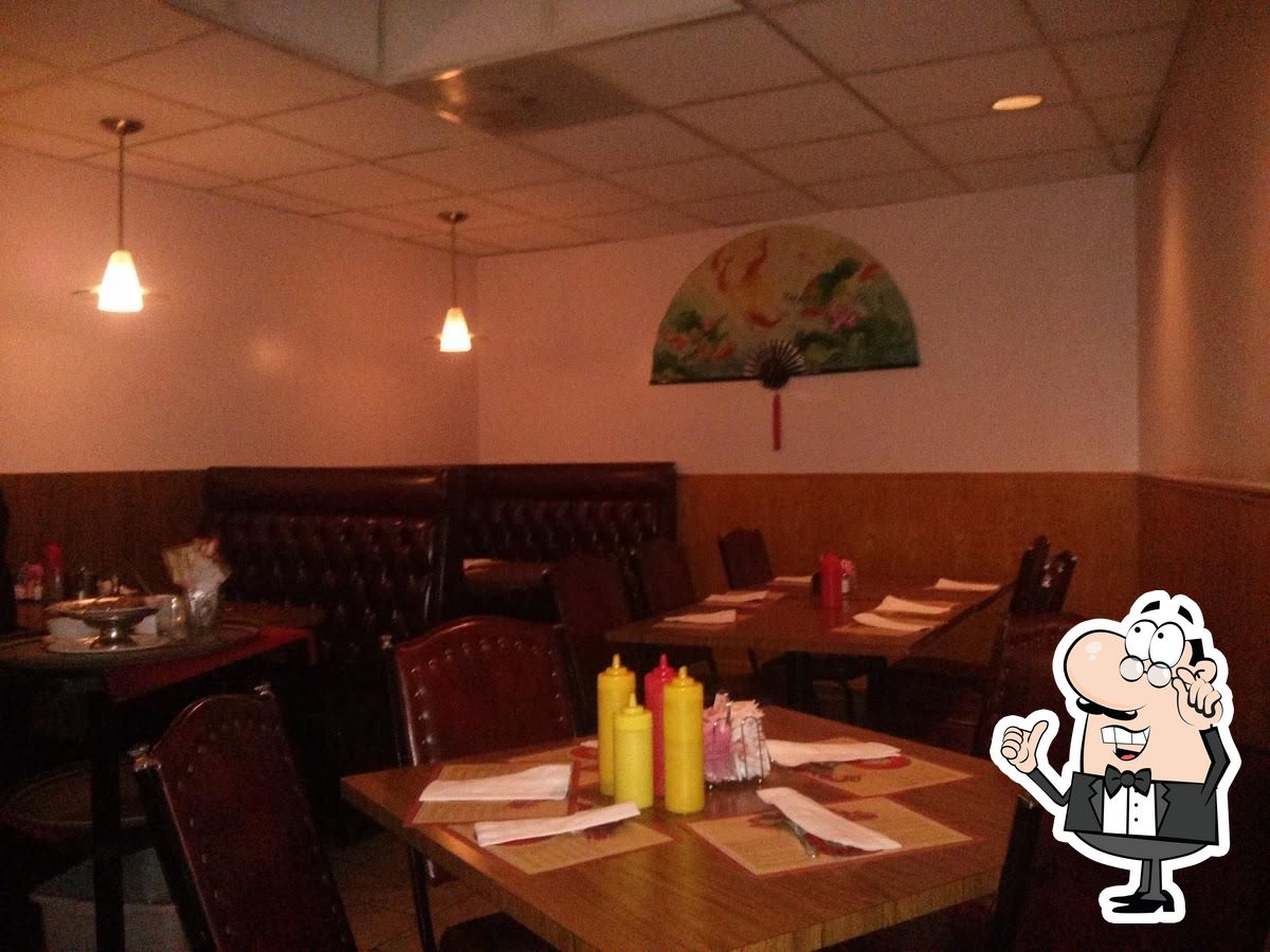 Wing's Gardens in Oak Park Restaurant menu and reviews