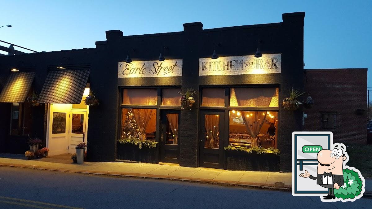 Earle Street Kitchen and Bar in Anderson Restaurant menu and reviews