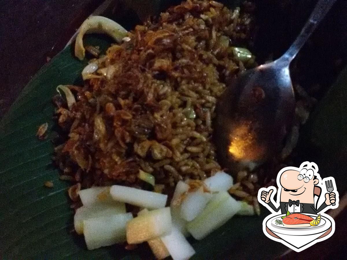 NASI GORENG MIE GORENG KHAS KEDIRI P NDUT Restaurant Pengangsalan