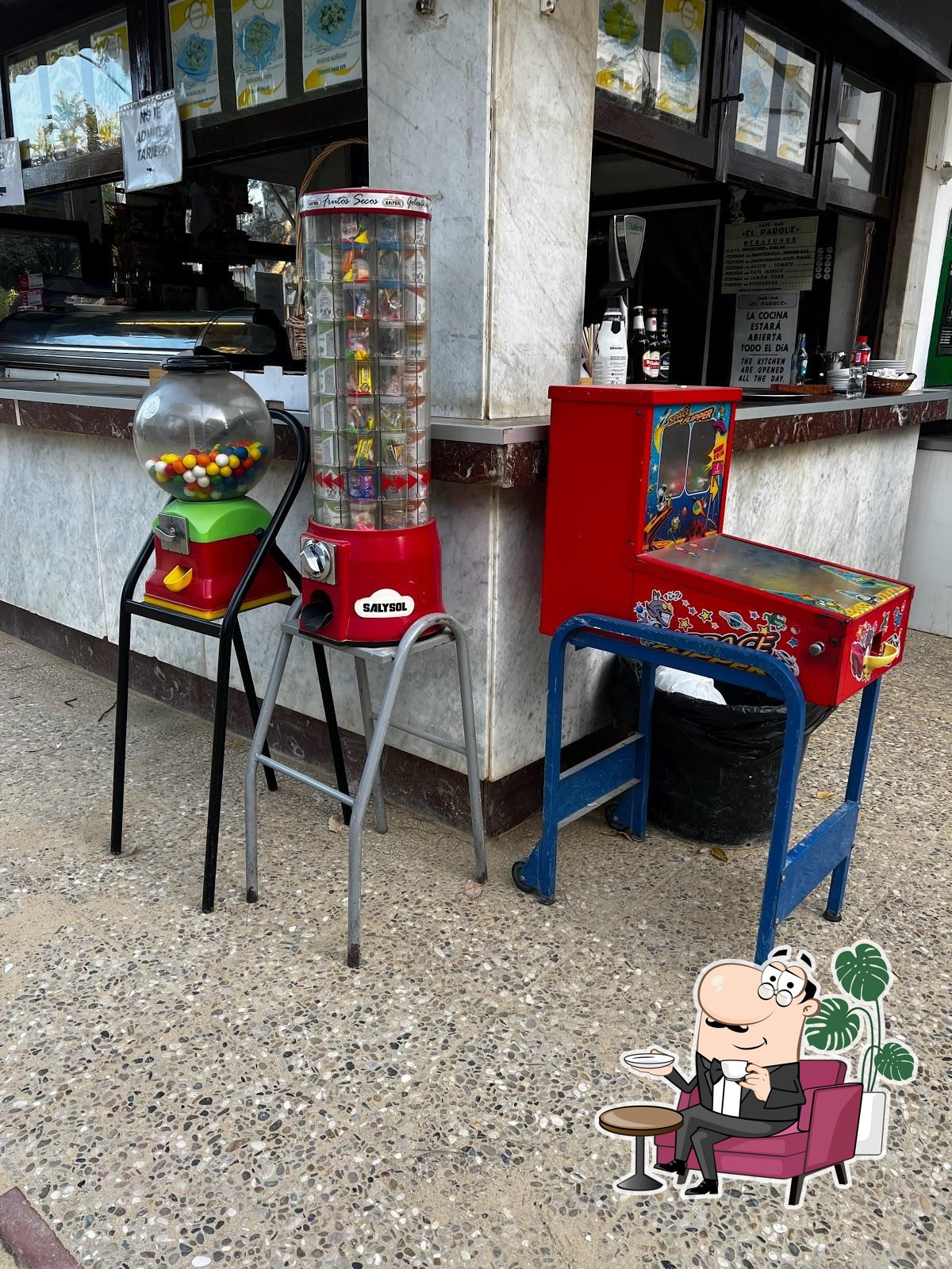 Cafe Bar El Parque, Cádiz - Restaurant menu, prices and reviews