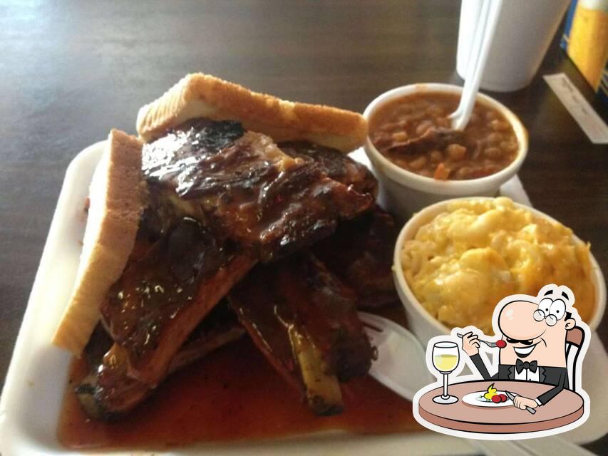 Saw's BBQ in Homewood Restaurant menu and reviews