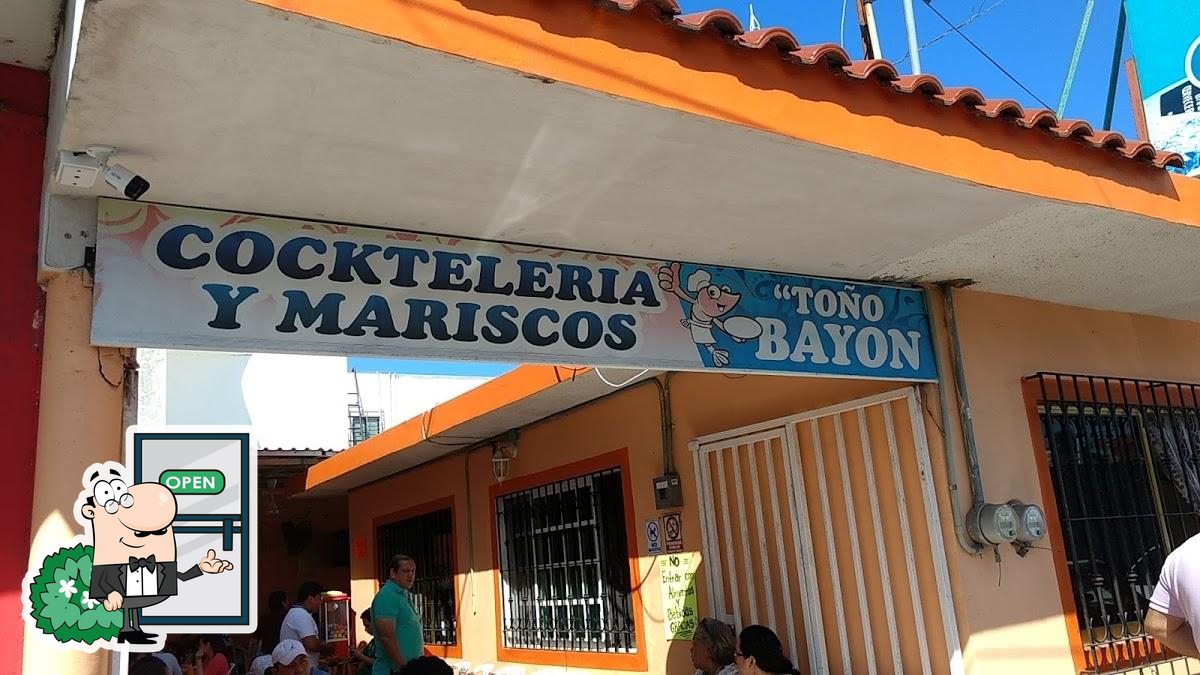 Coctelería y Mariscos Toño Bayon restaurant, Boca del Río - Restaurant  reviews