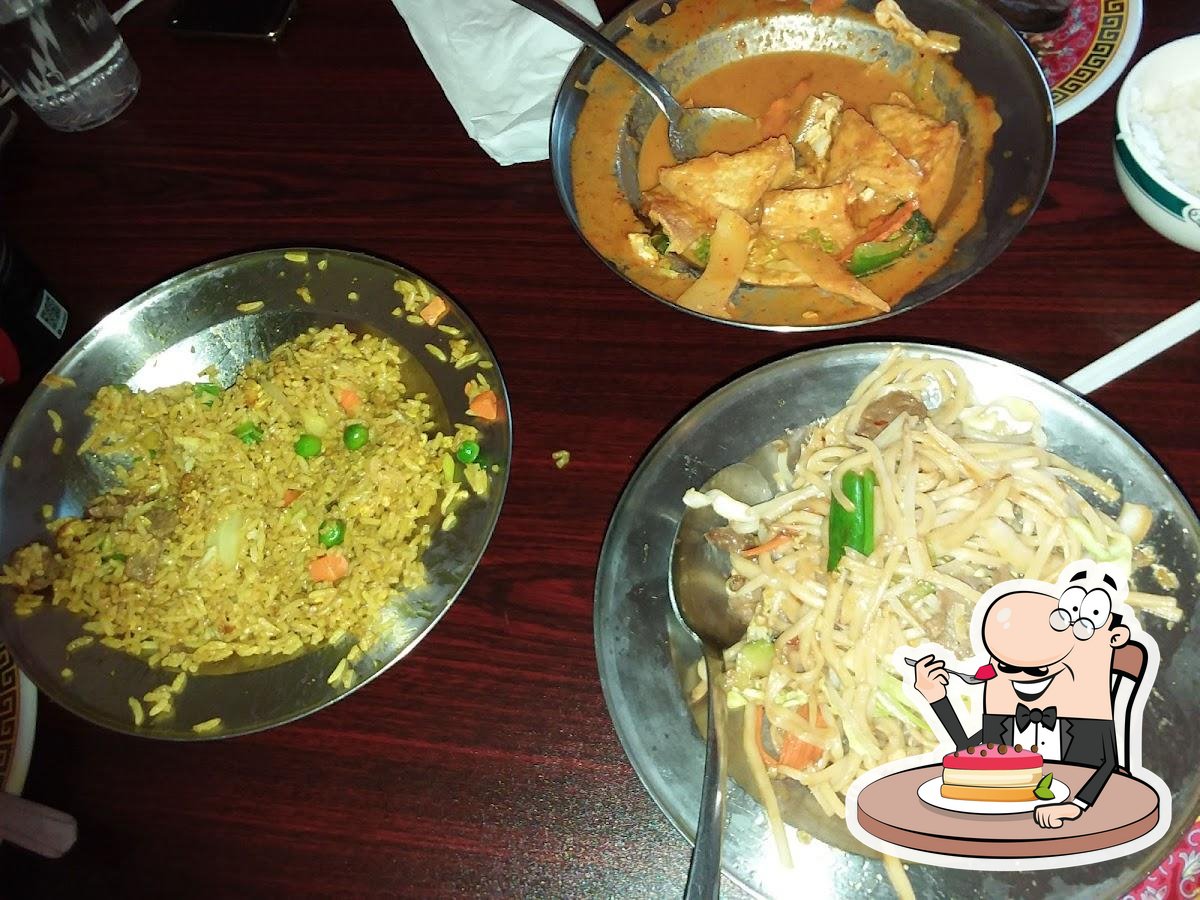 Bamboo Garden Chinese And Thai Cuisine, 1481 E Fry Blvd 3 in Sierra