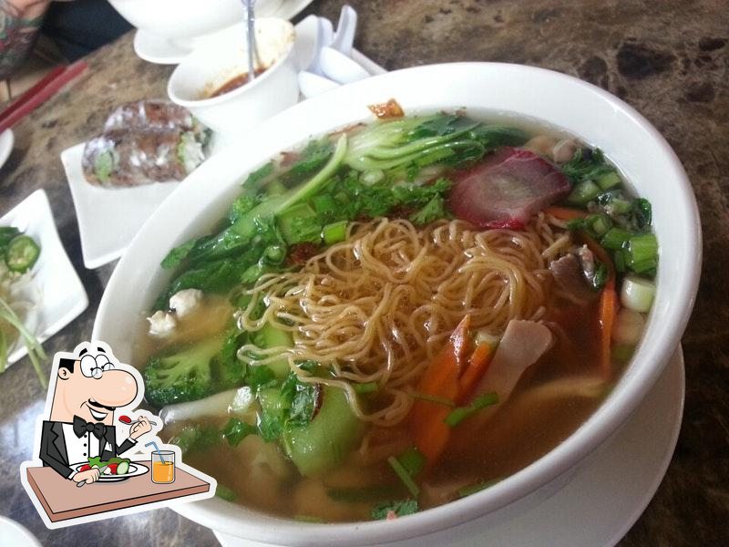 Phở Dynasty Vietnamese, 8457 Elk Grove Florin Rd 100 in Elk Grove