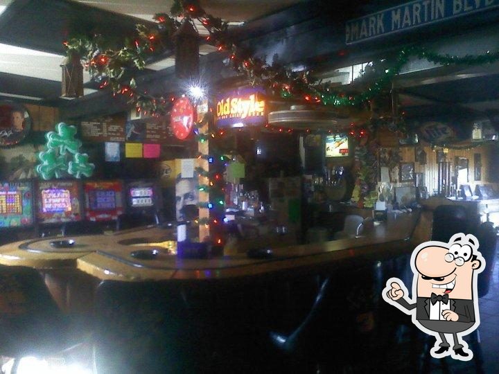 The Finish Line Bar & Grill in USA Restaurant reviews