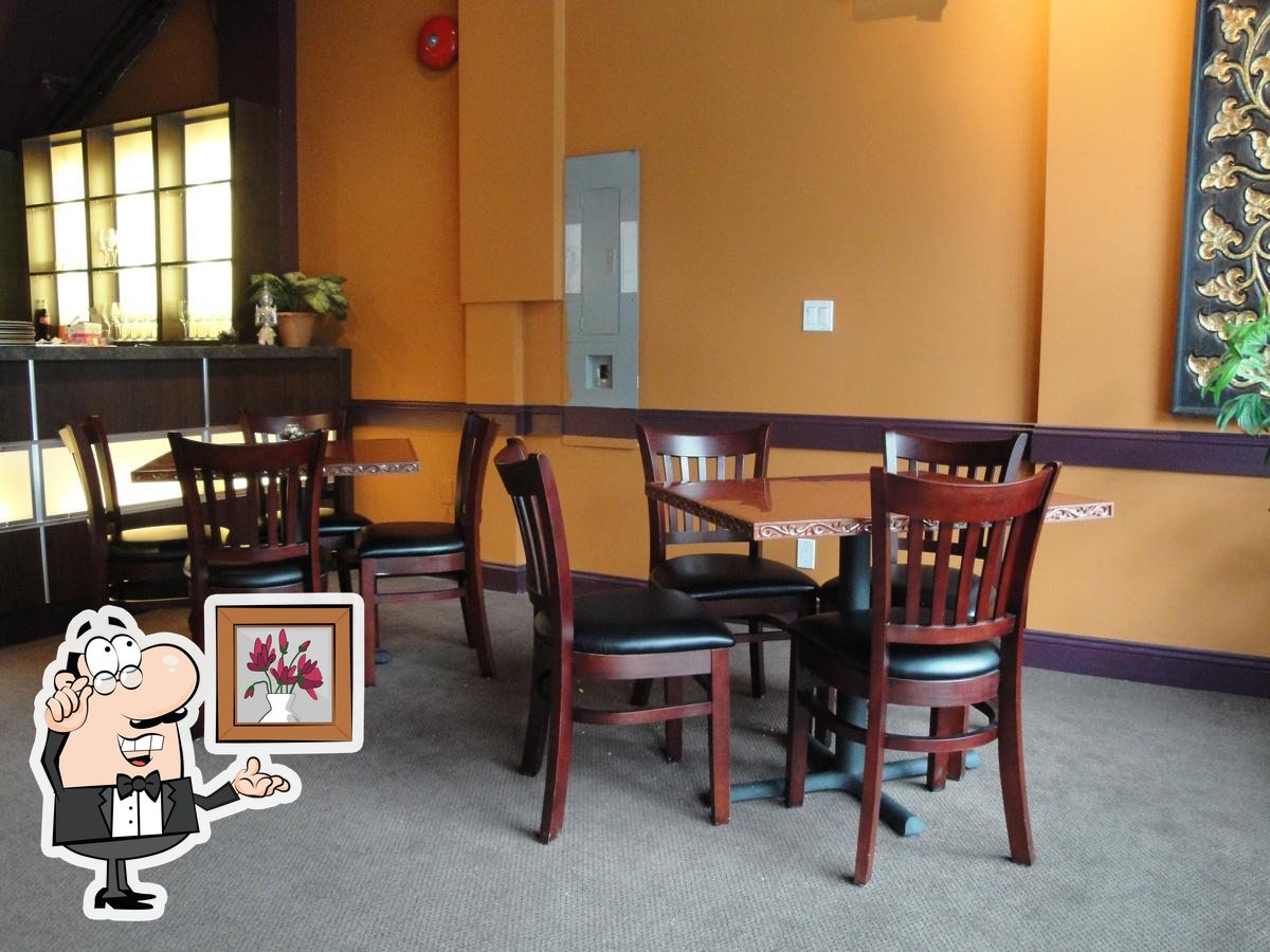 Classic Chair and Table Warehouse in Richmond