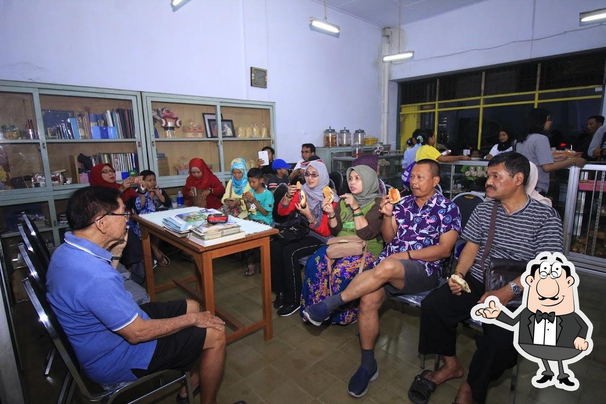 Sentral Bakery, Jember Restaurant reviews