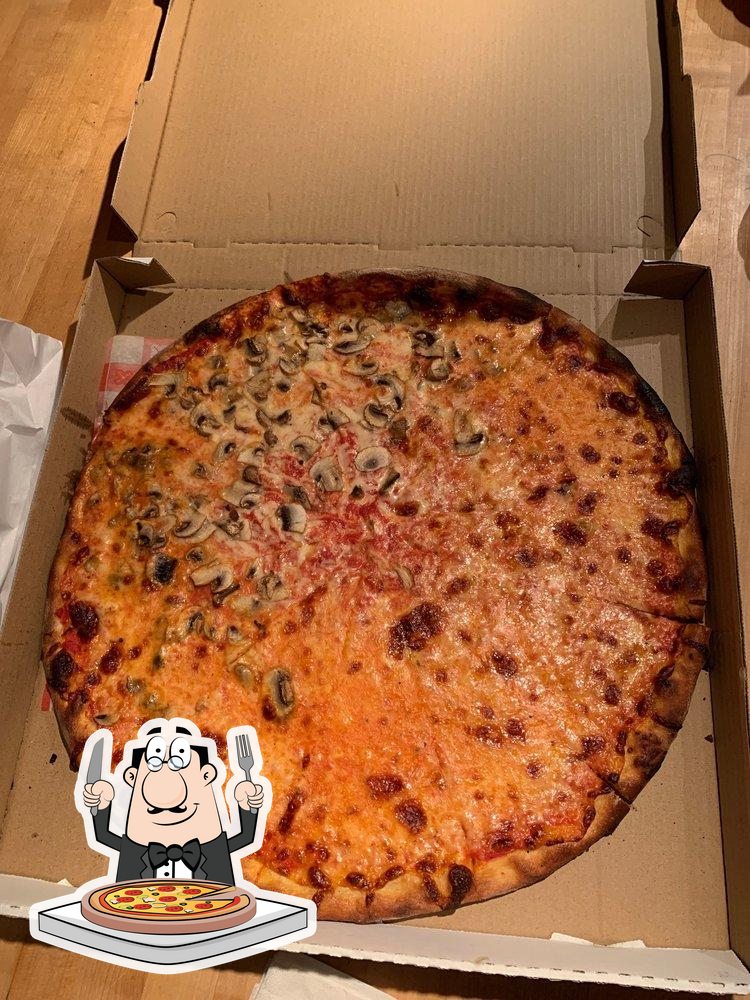 Capone's Pizza Bar Rt. 80 in North Branford Restaurant menu and reviews