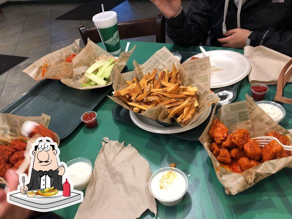 Wingstop in Rockford Restaurant menu and reviews