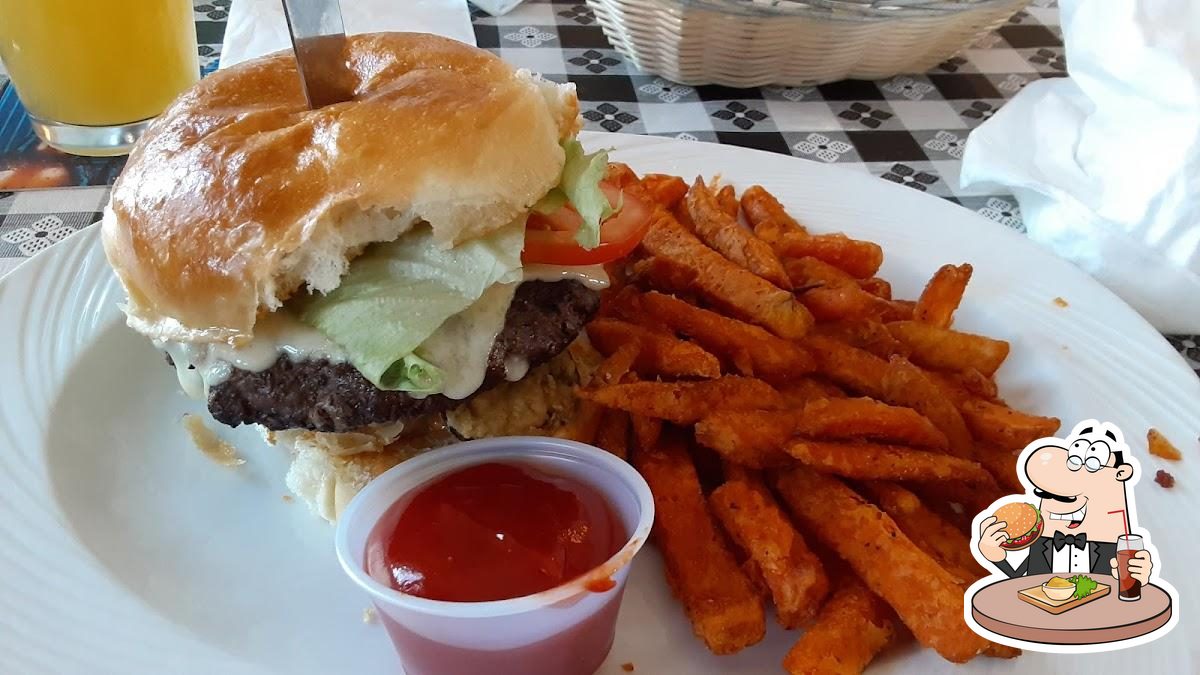 Emma's 321 Pub & Kitchen in Rindge - Restaurant menu and reviews