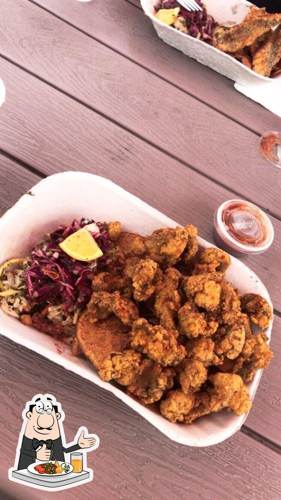 Saltbox Seafood Joint, 608 N Mangum St in Durham - Restaurant reviews