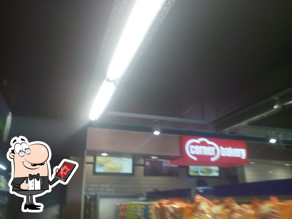 Corner Bakery, Johannesburg, Mputhi St Restaurant reviews
