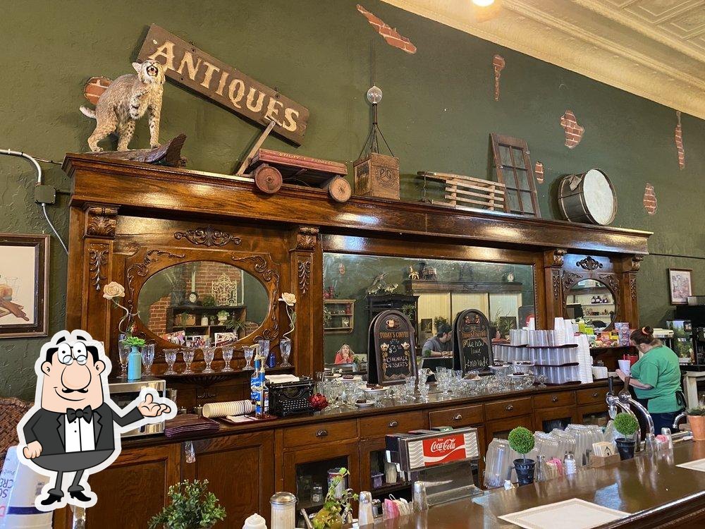 Soda Fountain Eatery in Anadarko Restaurant menu and reviews