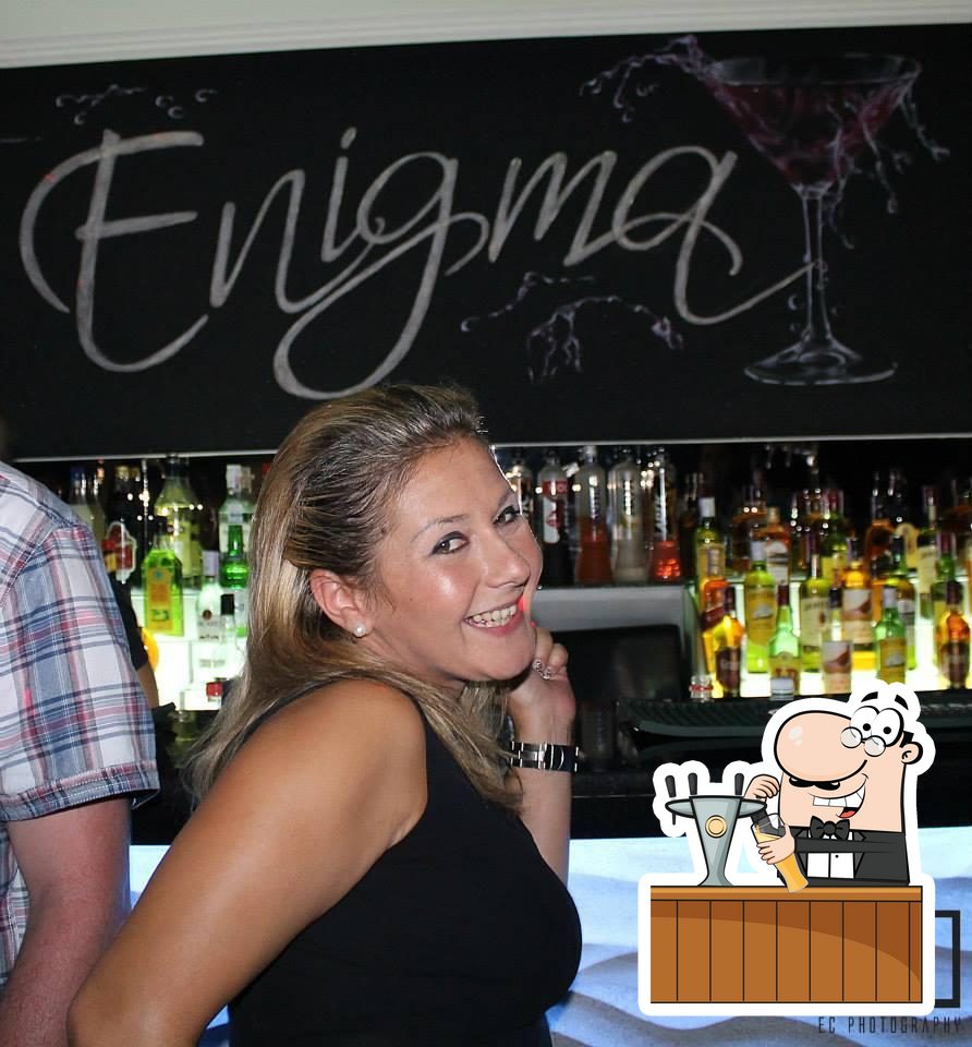 Enigma Club, Amadora