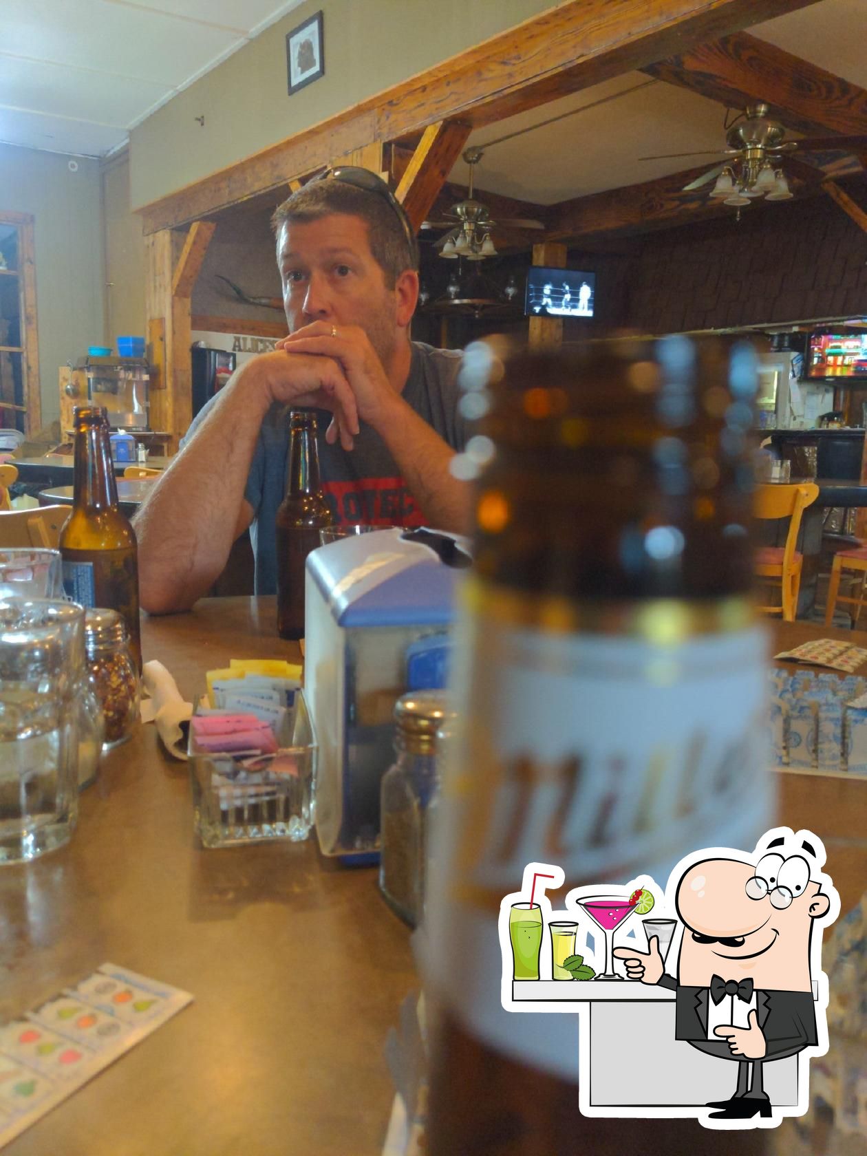 Alices Northside Bar in Creston