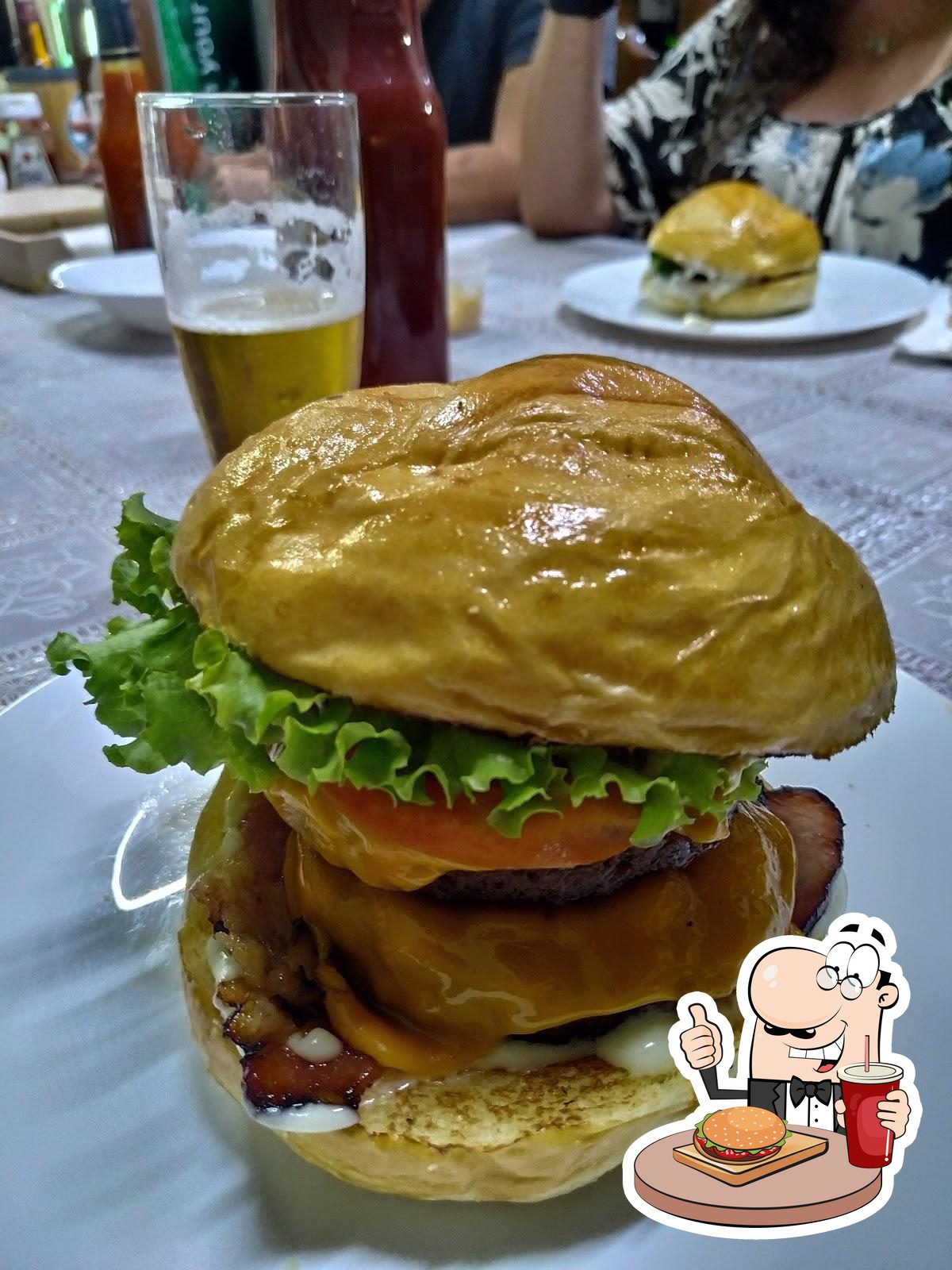 Bacons Burger, R. Cesário Silva, 333A - Qd 140 Lt 13 - Centro, telefone +55  62 98527-9755