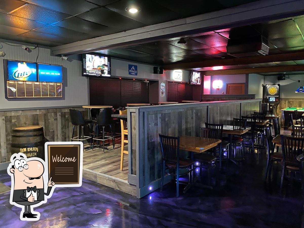 Hangar 9 Bar & Grille in Auburn Restaurant reviews