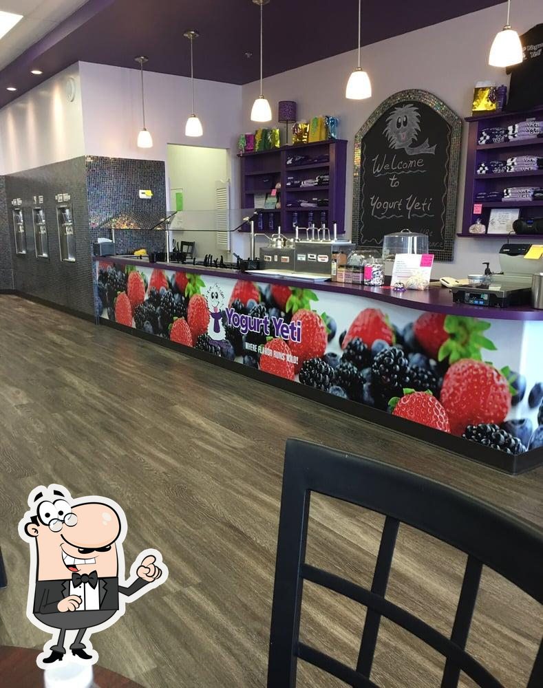 https://img.restaurantguru.com/r3f2-Yogurt-Yeti-design-2021-09.jpg