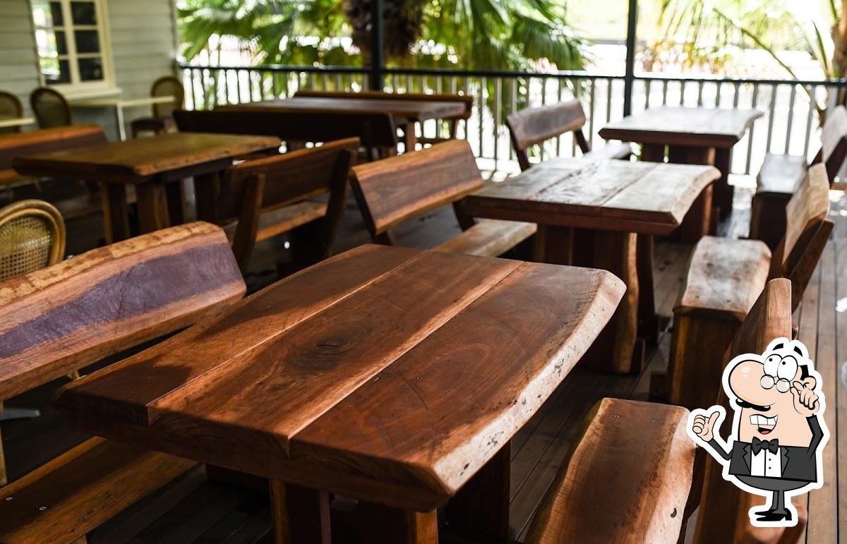 Apple Tree Creek Pub in Apple Tree Creek Restaurant reviews