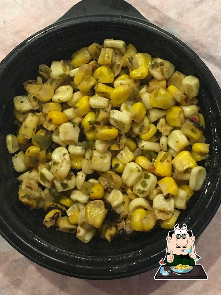 Tropical Smoothie Cafe, 11255 Reed Hartman Hwy in Blue Ash Restaurant