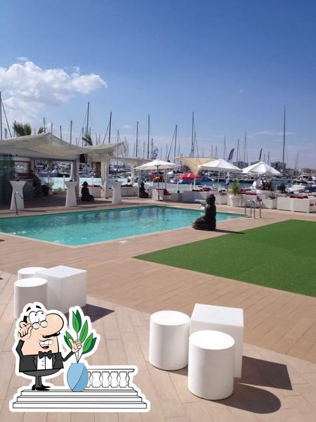 Niki Beach in Torrevieja - Restaurant reviews