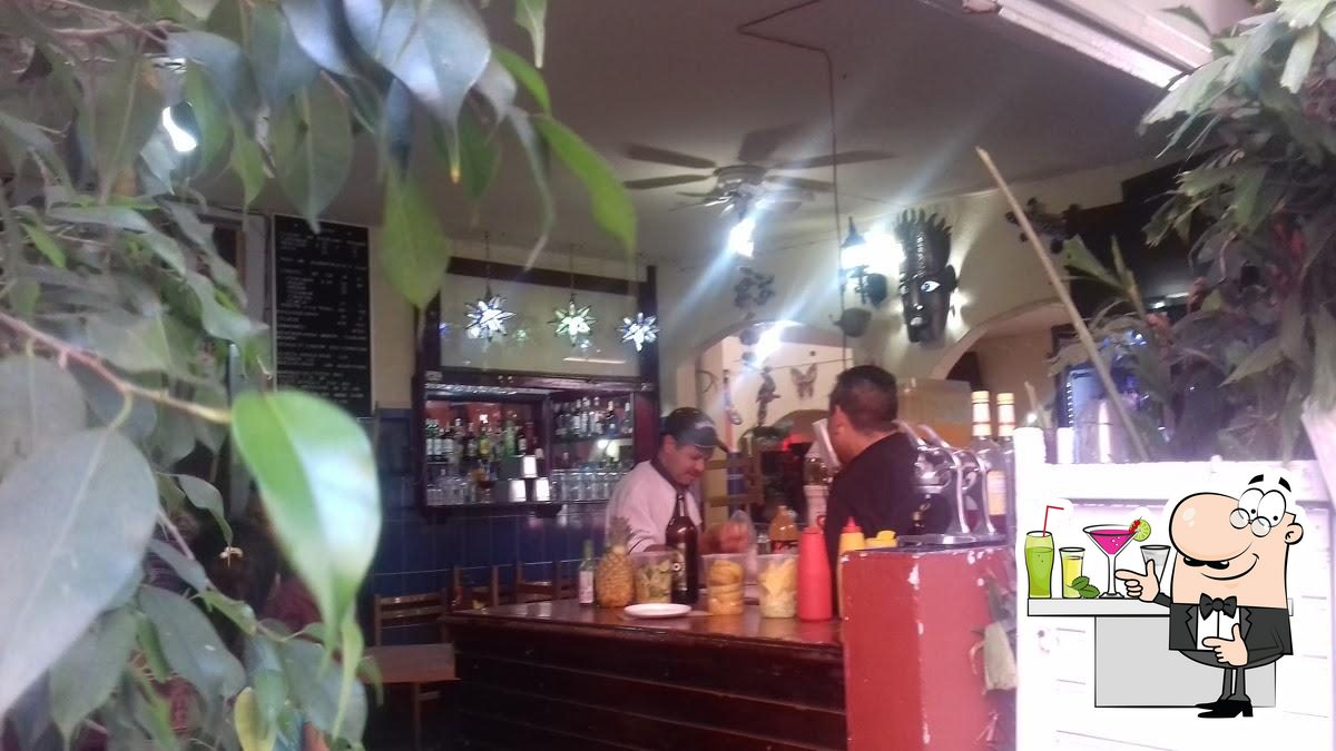 Mariscos Neptuno pub & bar, Puruándiro - Restaurant reviews