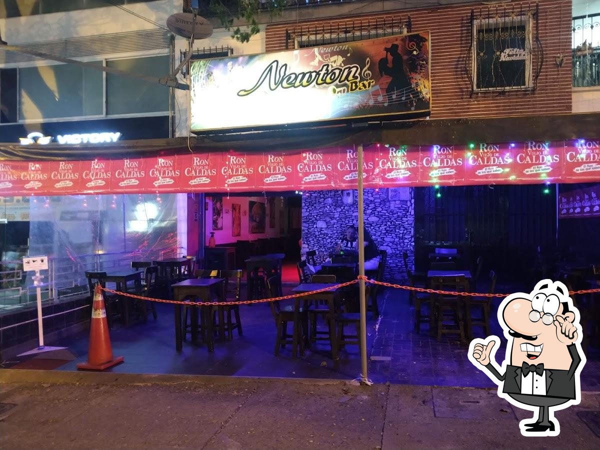 Newton Bar, Medellín - Restaurant reviews