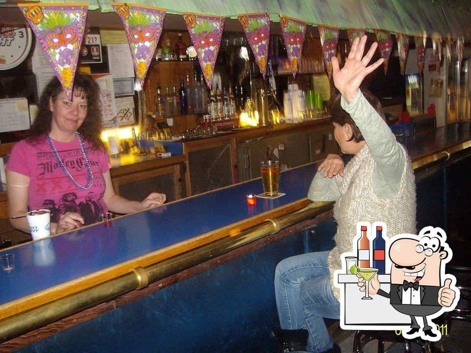 Coppers Bar & Liquor Store in Laramie Restaurant reviews