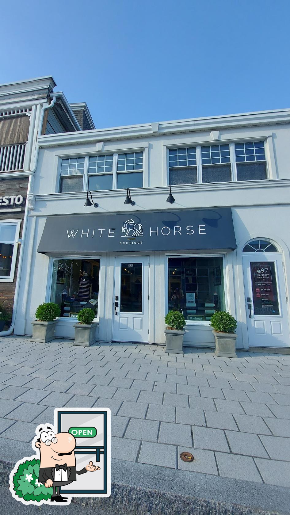 White Horse Boutique in Magog - Restaurant reviews