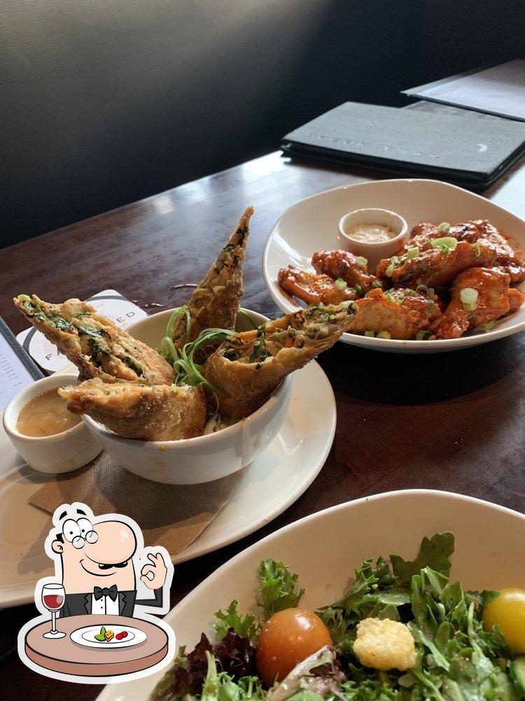 Yard House, 21001 N Tatum Blvd in Phoenix Restaurant menu and reviews
