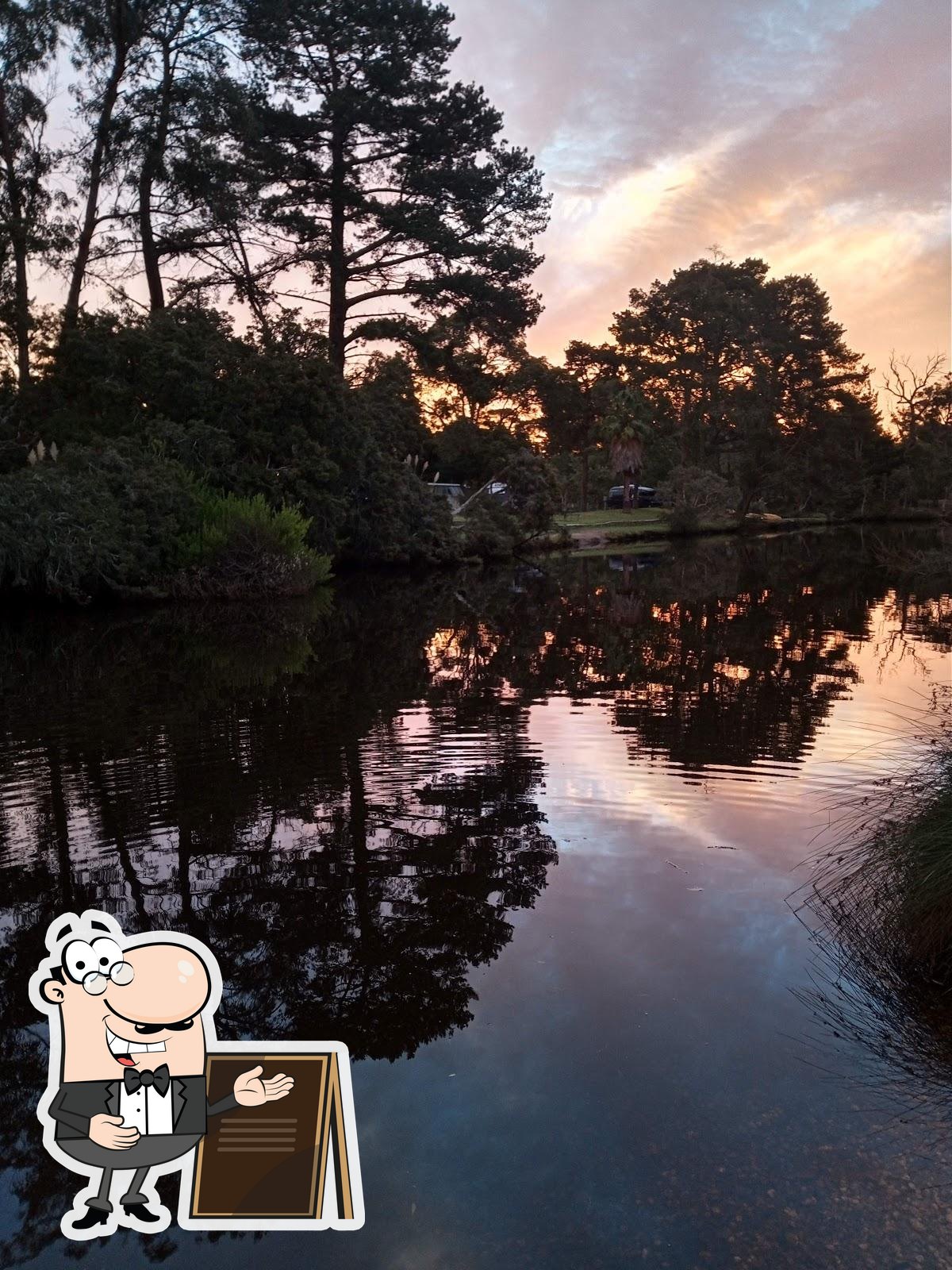 King River Tavern, 1612 Millbrook Rd in King River Restaurant reviews